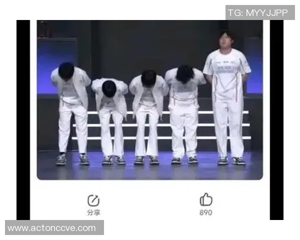 朱开鼓励Bin哥明年独立反击展现男子气概 朱开鼓励Bin哥明年独立反击展现男子气概