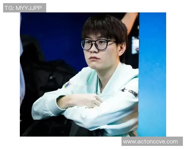 朱开质疑Kanavi为何在第三局抢夺JKL人头德莱文的威胁不可小觑 朱开质疑Kanavi为何在第三局抢夺JKL人头德莱文的威胁不可小觑