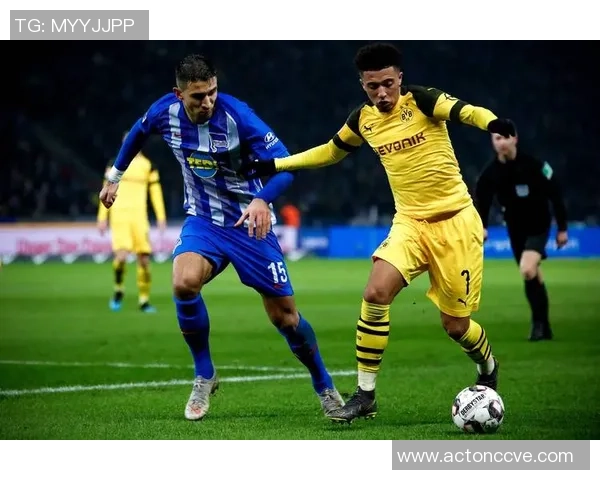 德甲焦点战：弗赖堡主场气势如虹多特蒙德能否抵挡挑战